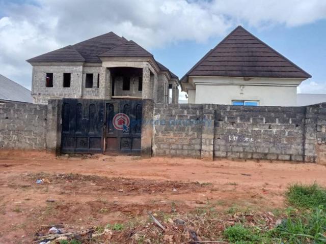 House for sale in Asaba