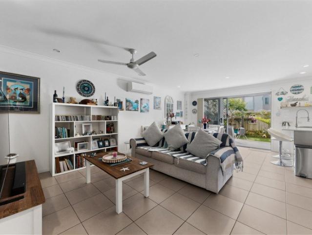 Townhouse for sale in Toombul, Queensland