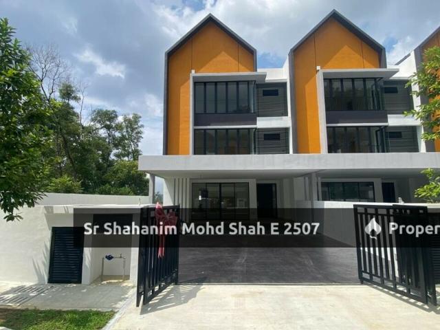 Terraced House for sale in Country Heights Damansara, Kuala Lumpur