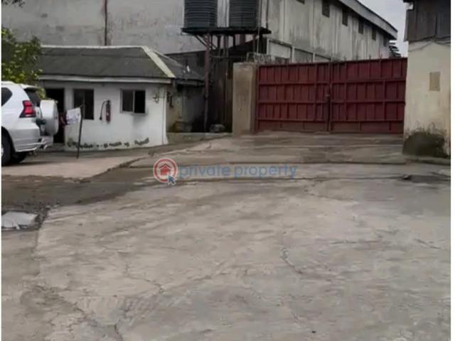 Commercial for sale in Sagamu