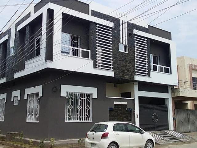 House for sale in Faisalabad, Islamabad Capital Territory