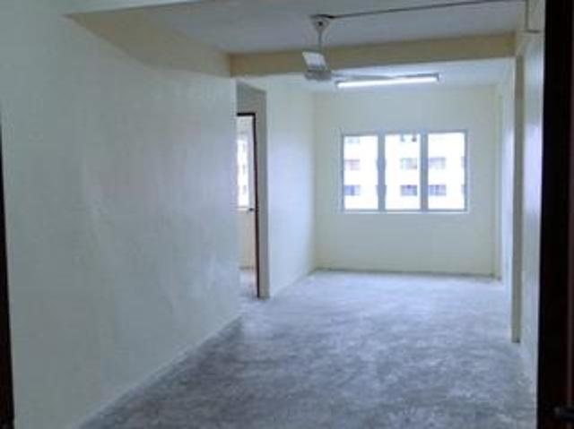 Flat for sale in Shah Alam, Petaling