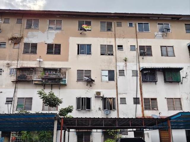 Flat for sale in Petaling, Subang Jaya