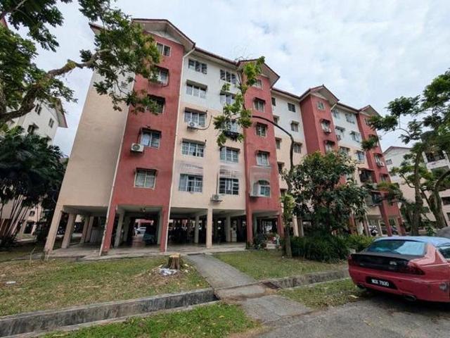 Flat for sale in Petaling, Alam Impian
