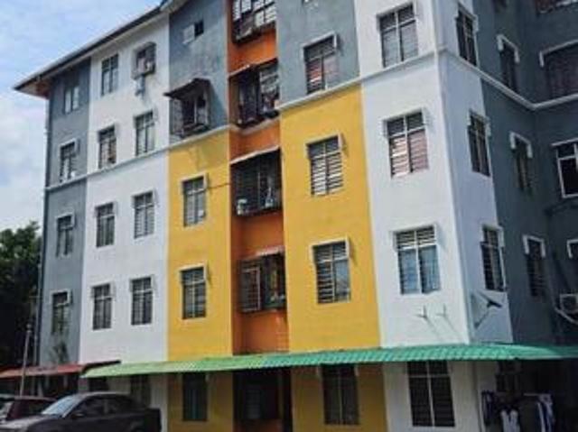 Flat for sale in Tanjong Sepat, Selangor