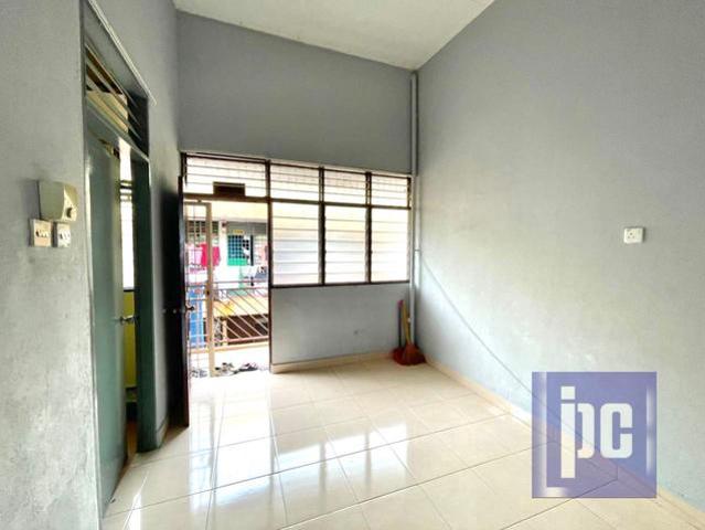 Flat for sale in Wellesley, Penang
