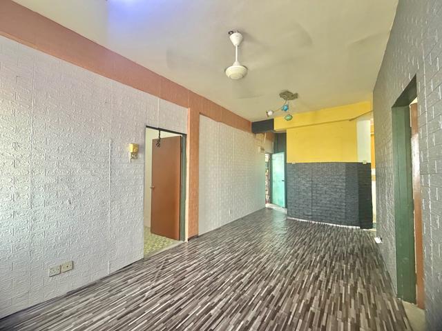 Flat for sale in Kajang, Langat