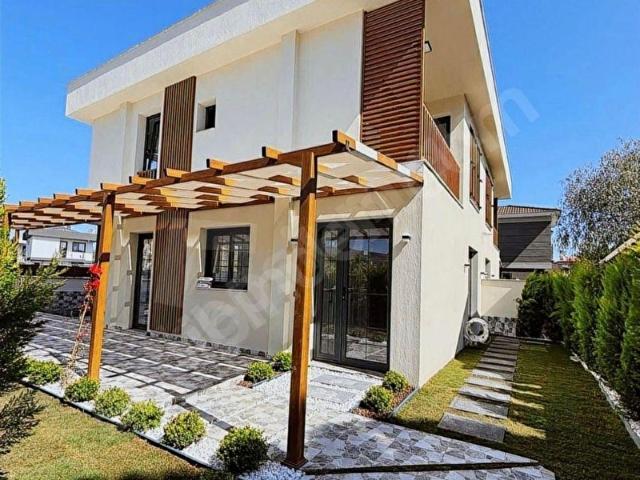 Çeşme, İzmir içerisinde satılık Villa