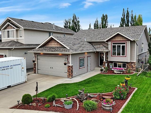 House for sale in Alberta