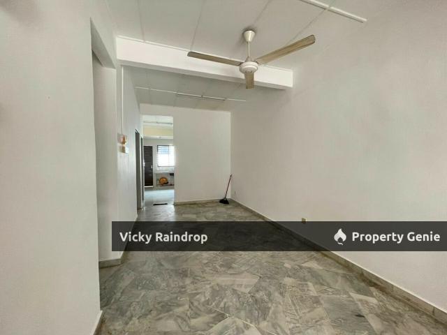 Terraced House for sale in Cheng, Malaka