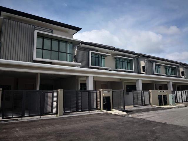 Terraced House for sale in Kuching