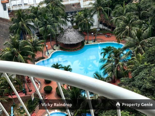 Condominium for sale in Malaka