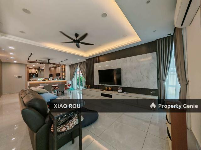 Bungalow for sale in Malaka