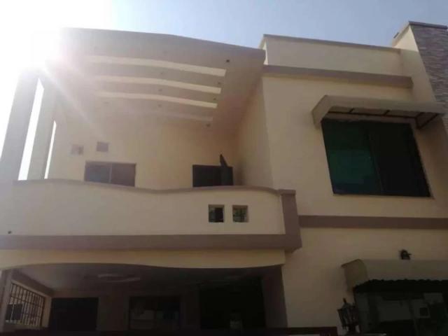 House for sale in Layyah, Islamabad Capital Territory