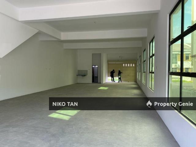 Shop for sale in Ulu Tiram, Johor