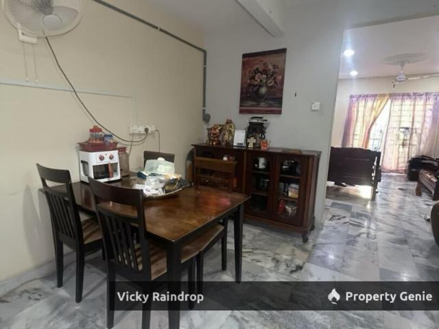 Apartment for sale in Malaka