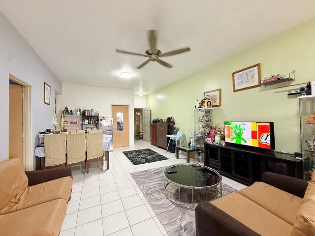 Apartment for sale in Country Heights Damansara, Kuala Lumpur