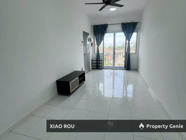 Apartment for sale in Malaka