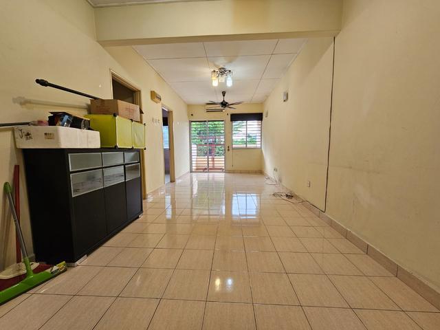 Townhouse for sale in Petaling, Subang Jaya
