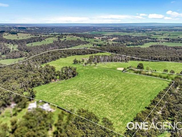 Cottage for sale in Camerons Creek, Victoria