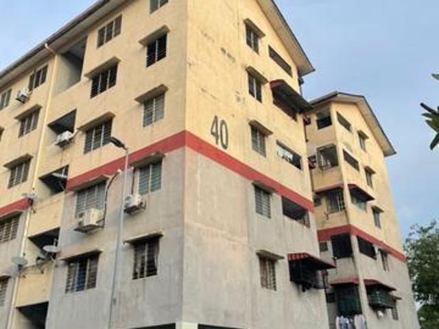 Flat for sale in Petaling, Alam Impian