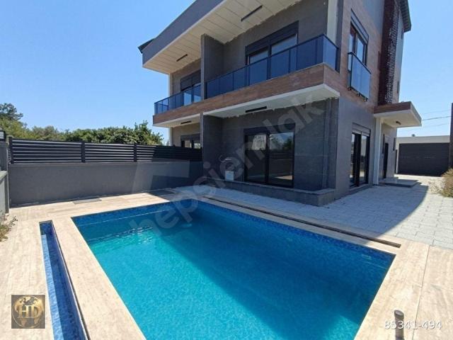 Ermenek Mahallesi, Muratpaşa içerisinde satılık Villa