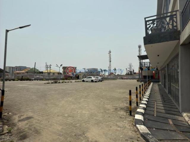 Land for sale in Lagos, Lekki
