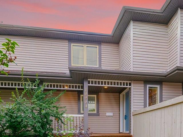 House for sale in Wedgewood, Alberta