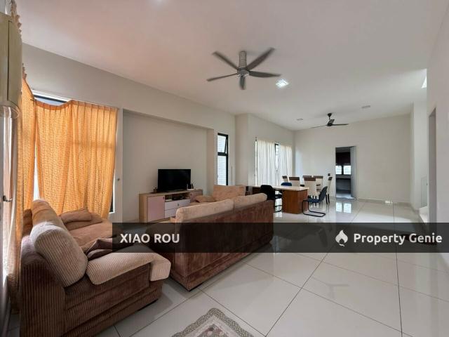 Bungalow for sale in Malaka