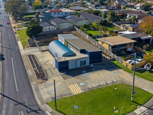 Warehouse for sale in Newborough, Victoria