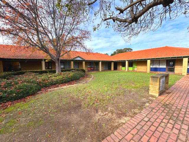 Office for sale in Duncraig, Western Australia