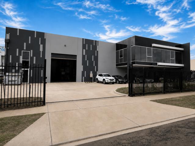 Warehouse for sale in Paramount Industrial Estate, Melbourne