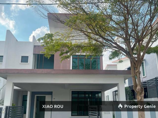 Residential House for sale in Malaka