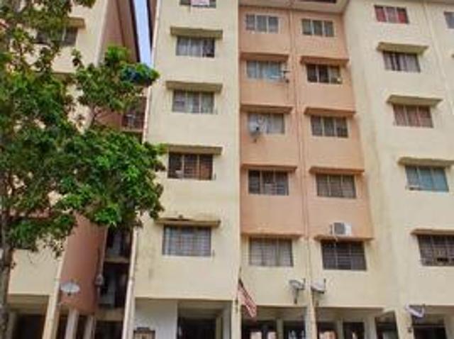 Flat for sale in Petaling, Alam Impian