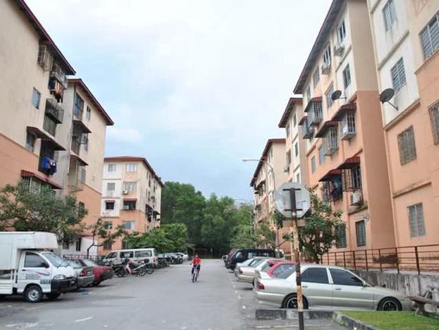 Flat for sale in Petaling, Subang Jaya
