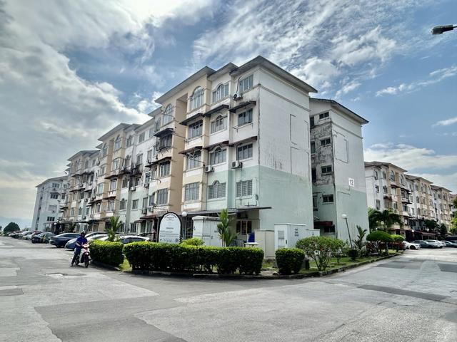 Apartment for sale in Kajang, Langat