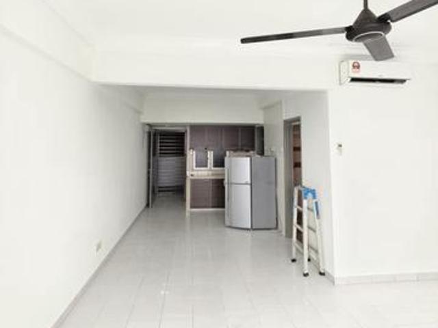Serviced Residence for sale in Majlis Bandaraya Subang Jaya, Petaling