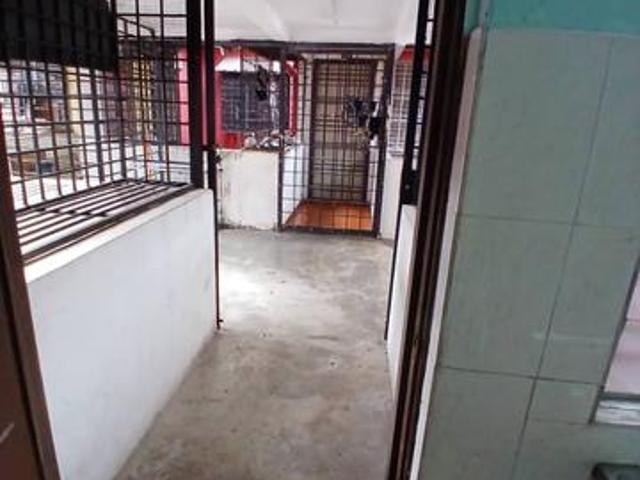 Flat for sale in Bandar Saujana Putra, Kuala Langat