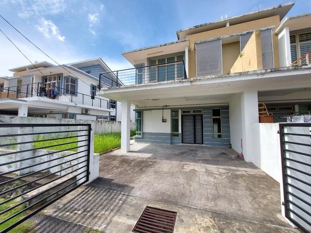 Townhouse for sale in Petaling, Alam Impian