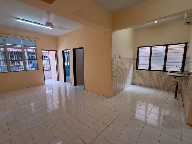 Flat for sale in Kajang, Langat