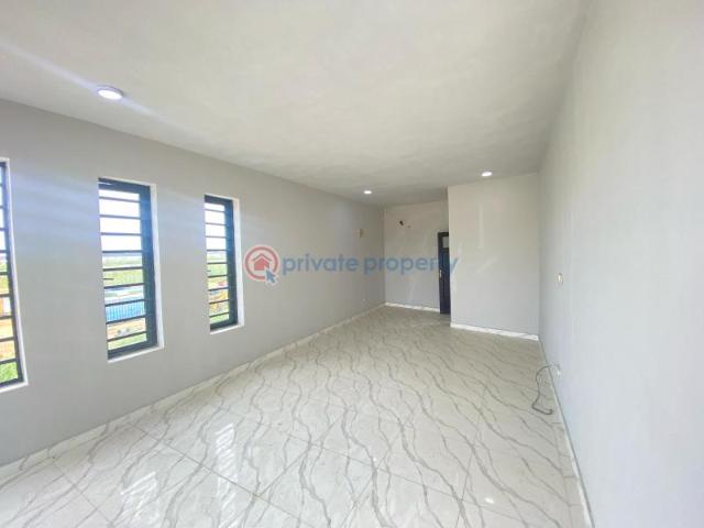 Commercial for sale in Lagos, Lekki