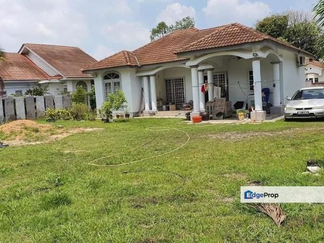House for sale in Tanjong Sepat, Selangor