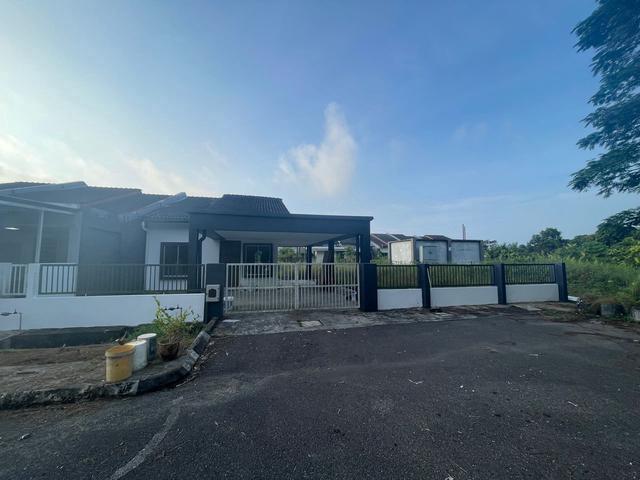 Terraced House for sale in Samarahan, Kota Samarahan