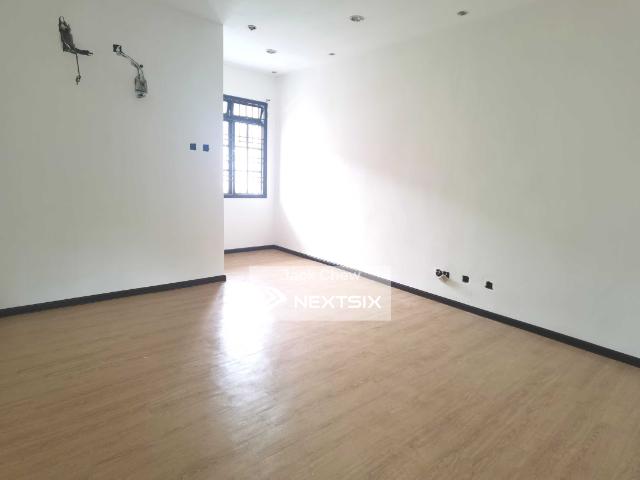 Residential House for sale in Malaka