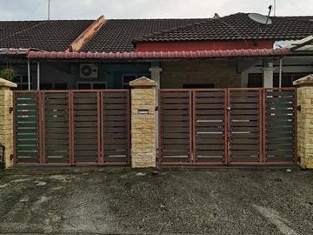 Terraced House for sale in Ulu Tiram, Johor