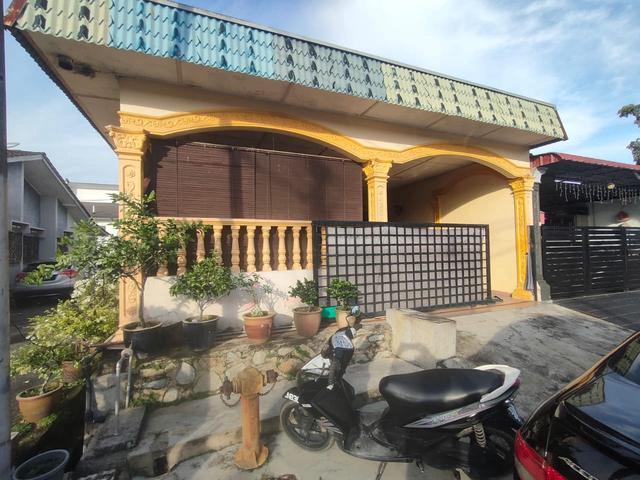 Bungalow for sale in Rengam, Johor