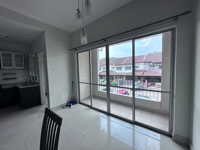Townhouse for sale in Petaling, Subang Jaya