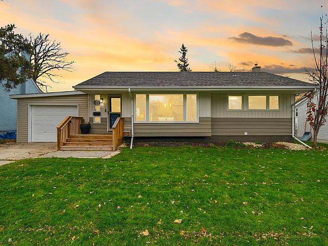 House for sale in East St. Paul, Manitoba