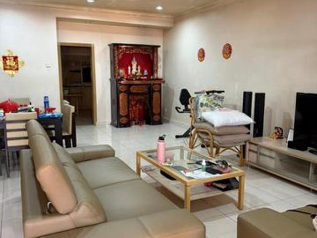 Terraced House for sale in Seri Kembangan, Majlis Bandaraya Subang Jaya