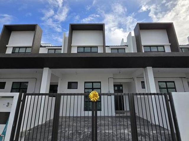 Terraced House for sale in Lunas, Kedah